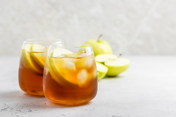 Ginger Apple mocktail med æble og ginger beer