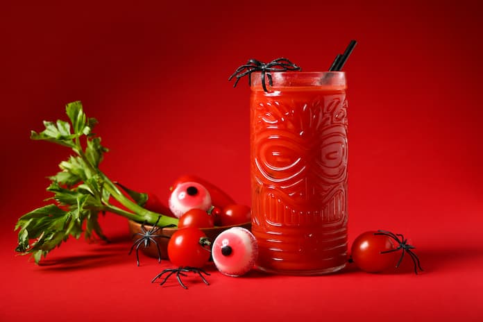 Bloody Mary blodrød Halloween cocktail